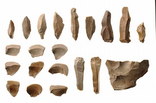 photo:Lithic artifacts execavated from from the Shimotsutsumi-G Site(2)