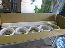 写真：梱包作業の様子2