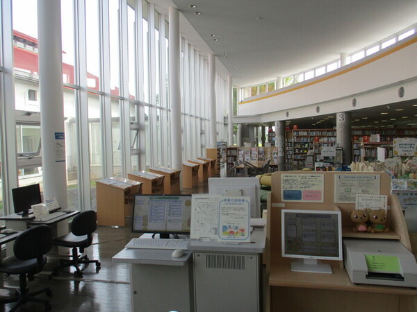 検索機（OPAC）の写真