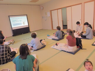 写真：6月11日活動風景・講師から実体験を交えてのおはなし