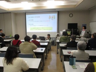 保健所職員からの説明の様子