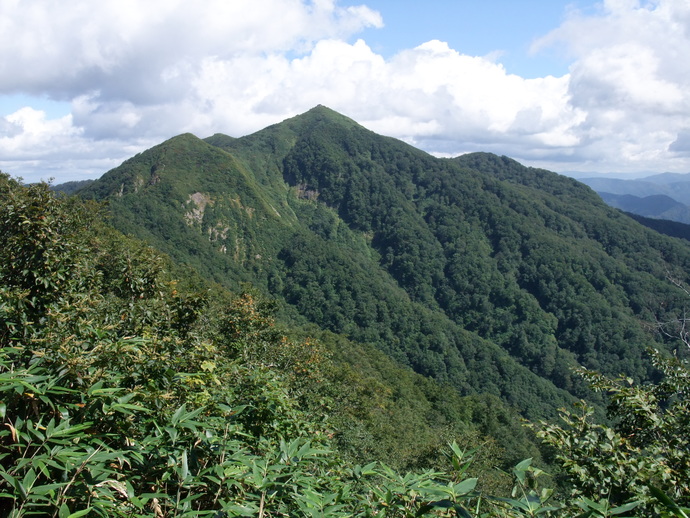 写真：剣岳山頂から見る太平山