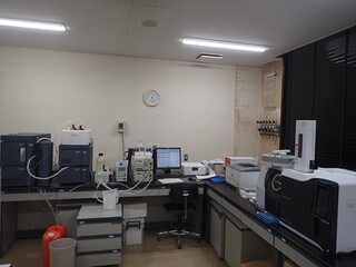 写真：第2機器分析室 前処理室