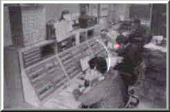 写真：昭和47年の指令室の様子
