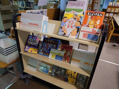 土崎図書館展示風景