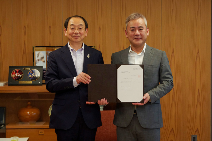 写真：立地協定式の様子