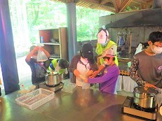 写真：ポリ袋炊飯