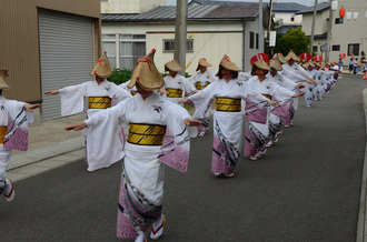 写真：おけさ総踊り2