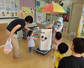 写真：お店屋さんごっこ