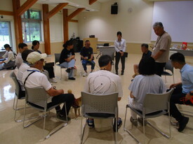 情報交換の写真