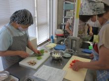 写真:調理実習の様子