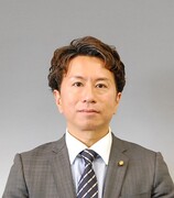 藤井議員の写真