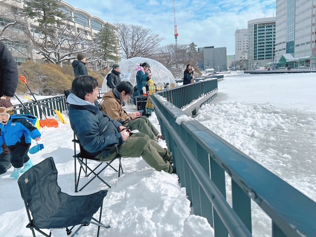 千秋公園大手門の堀遊歩道