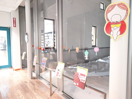 特集棚（児童）4