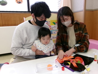 写真：ハロウィン製作の様子2