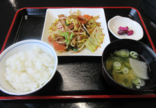 牛モツ炒め定食写真