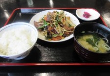 レバニラ炒め定食写真