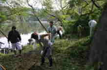 写真:繁殖池周辺の整備